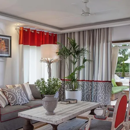 Villa Sleeps 4 Pool Air Con Wifi Dassia (Corfu)