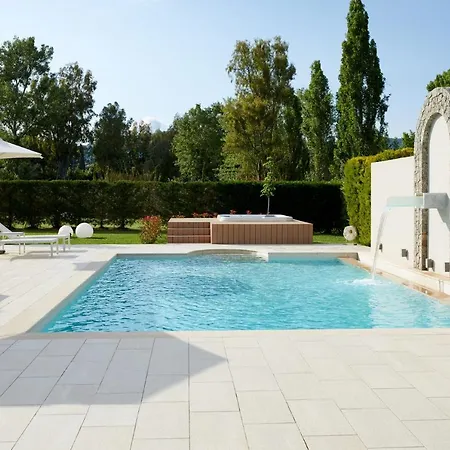 Sleeps 4 Pool Air Con Wifi Villa Dassia (Corfu)