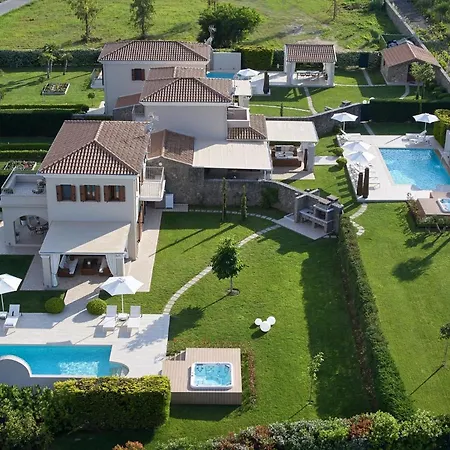 Sleeps 4 Pool Air Con Wifi Villa Dassia (Corfu)