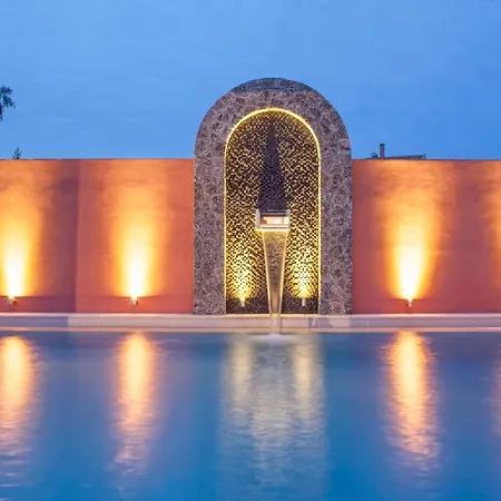 Sleeps 4 Pool Air Con Wifi Villa
