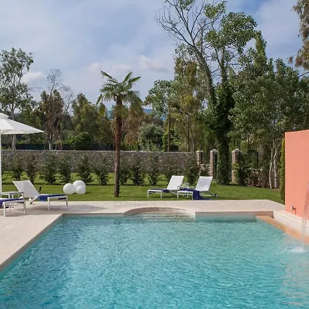Villa Sleeps 4 Pool Air Con Wifi Dassia (Corfu)